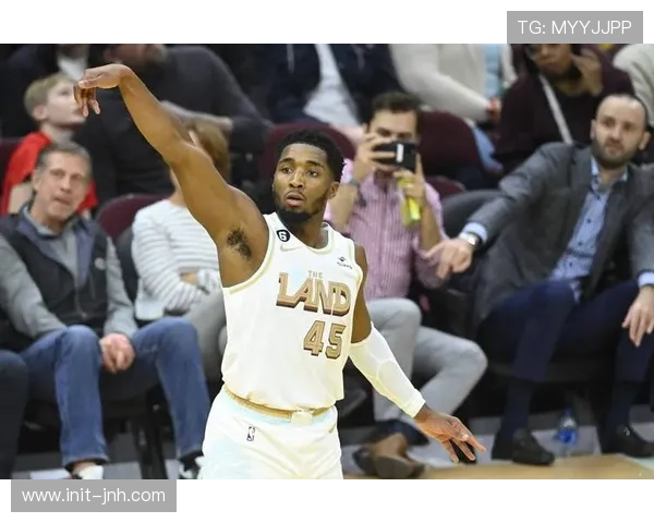 米切尔独扛骑士进攻，伤病潮凸显阵容隐患